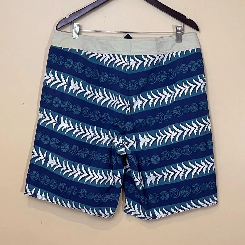 Patagonia Wavefarer Boardshorts 21